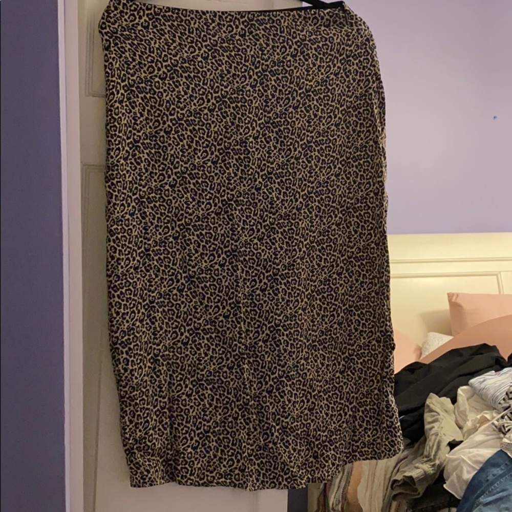 American Eagle Cheetah Print skirt